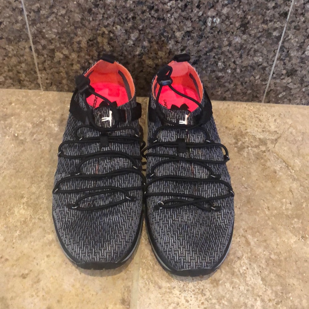 Women’s under armour shoes